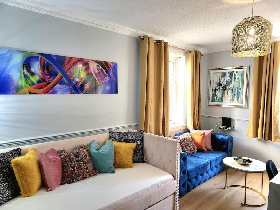 4 Bedrooms Apartment By Sensational Stay Short Lets & Serviced Accommodation Edimburgo Exterior foto
