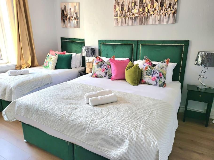 4 Bedrooms Apartment By Sensational Stay Short Lets & Serviced Accommodation Edimburgo Exterior foto