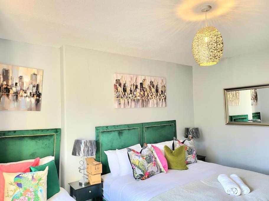 4 Bedrooms Apartment By Sensational Stay Short Lets & Serviced Accommodation Edimburgo Exterior foto